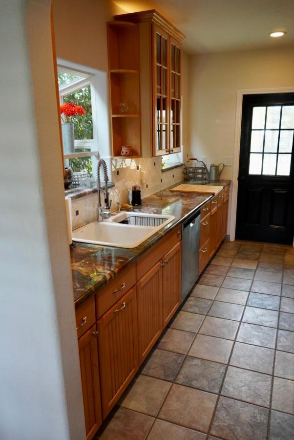 Cozy Family Hideaway, Sleeps 8, 4 Tv'S Yard, Shops Villa Simi Valley Kültér fotó