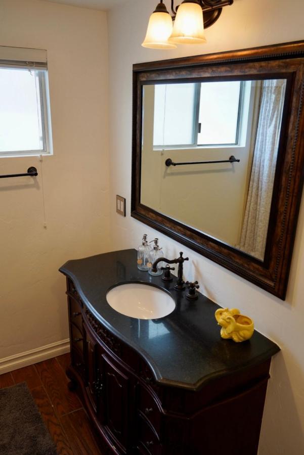 Cozy Family Hideaway, Sleeps 8, 4 Tv'S Yard, Shops Villa Simi Valley Kültér fotó